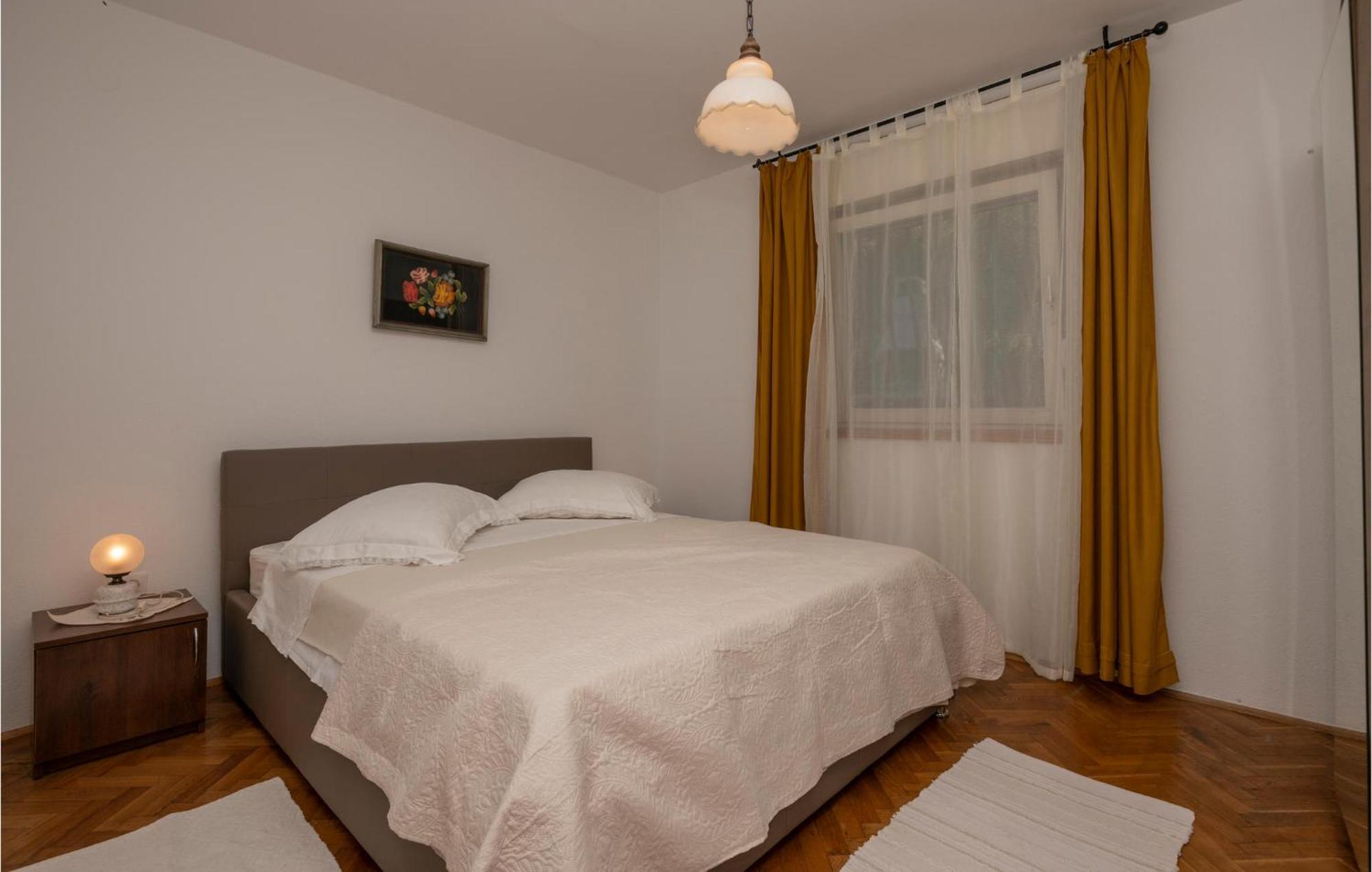 Nice Apartment In Tucepi With Wifi Exterior foto